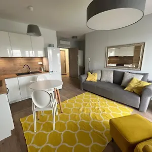 Apartament Krakowska Yellow Free Parking 1, Warszawa